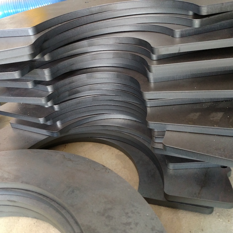 stroj za lasersko rezanje z visoko natančnostjo vlaken Za aluminij iz pločevine