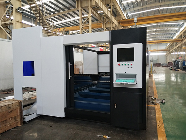 Visoka natančnost 3000x1500mm majhne 1000w 1500w vlaken laserski stroj za rezanje Cena